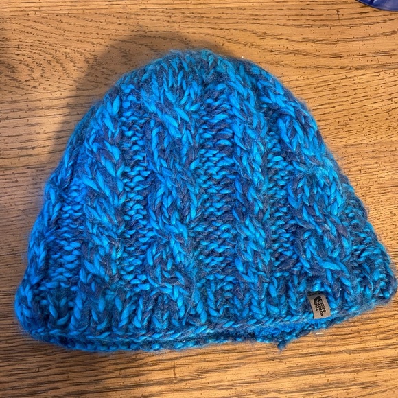 The North Face winter beanie - Picture 1 of 4